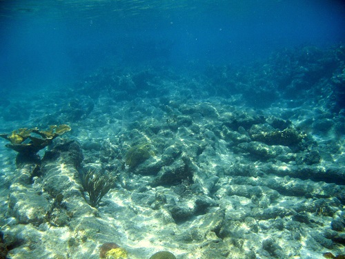 panorama náutico, islas de plástico