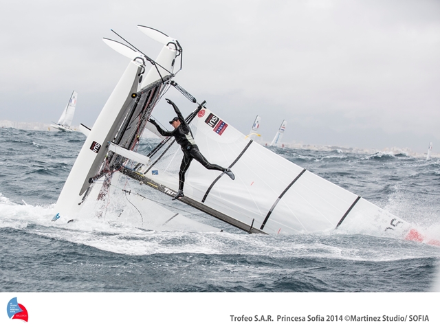 vuelco nacra 17, panorama náutico