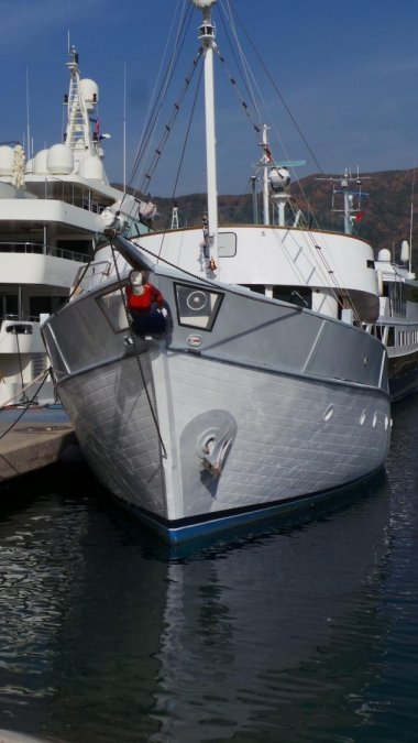 AB DJUPVIKS TRADITIONAL WOODEN GENTLEMEN YACHT - 4