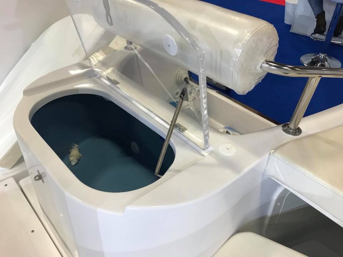 AQUABAT AQUAFISH 550 - 23