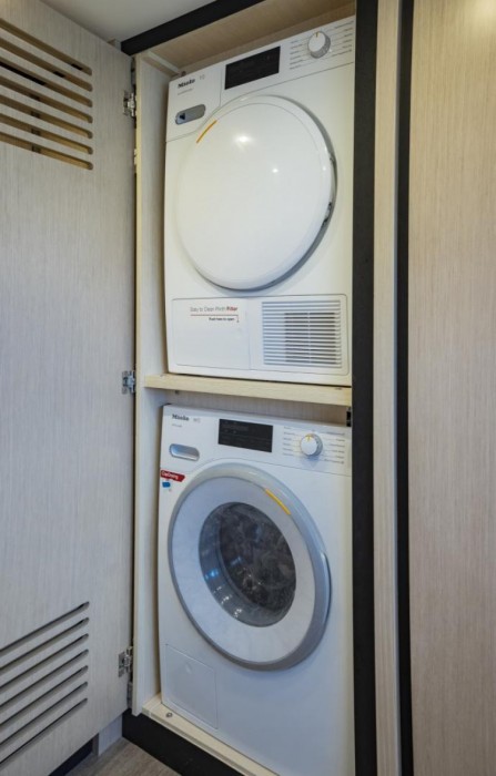 AQUILA 70 LUXURY - 35
