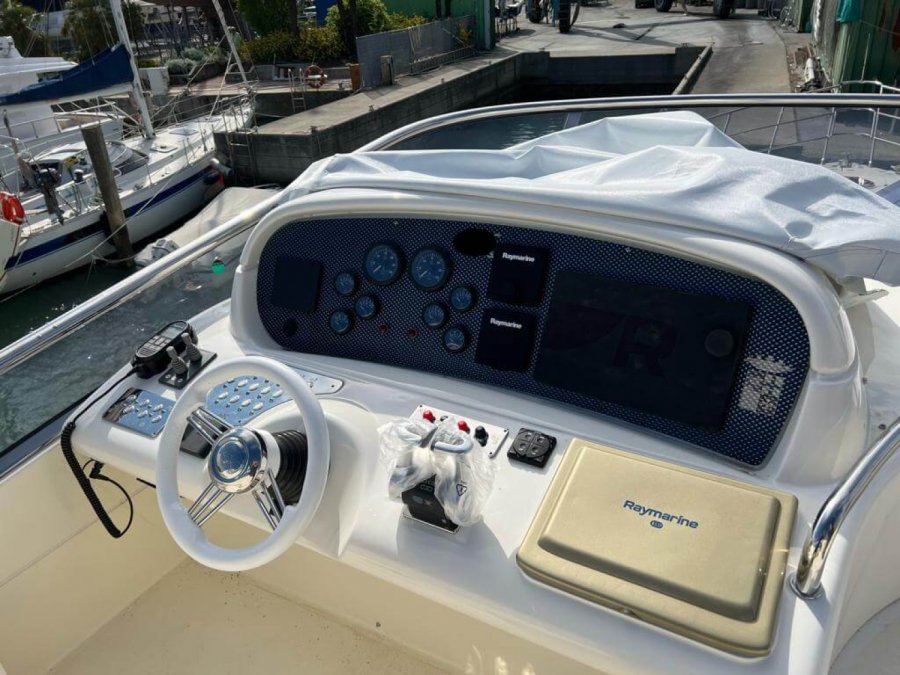 AZIMUT 62 FLY - 15