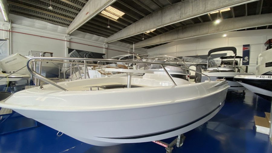B2 MARINE CAP FERRET 522 OPEN - 2