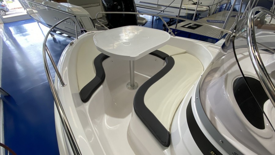 B2 MARINE CAP FERRET 522 OPEN - 9