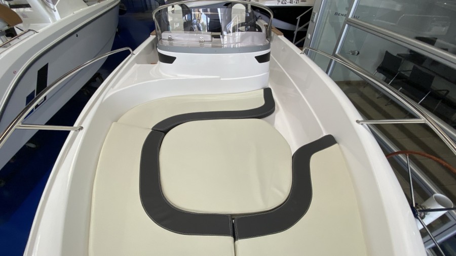 B2 MARINE CAP FERRET 522 OPEN - 13