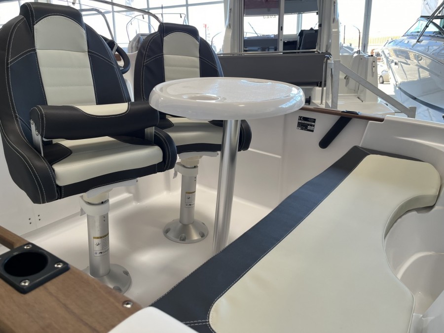 B2 MARINE CAP FERRET 522 SUN DECK - 5