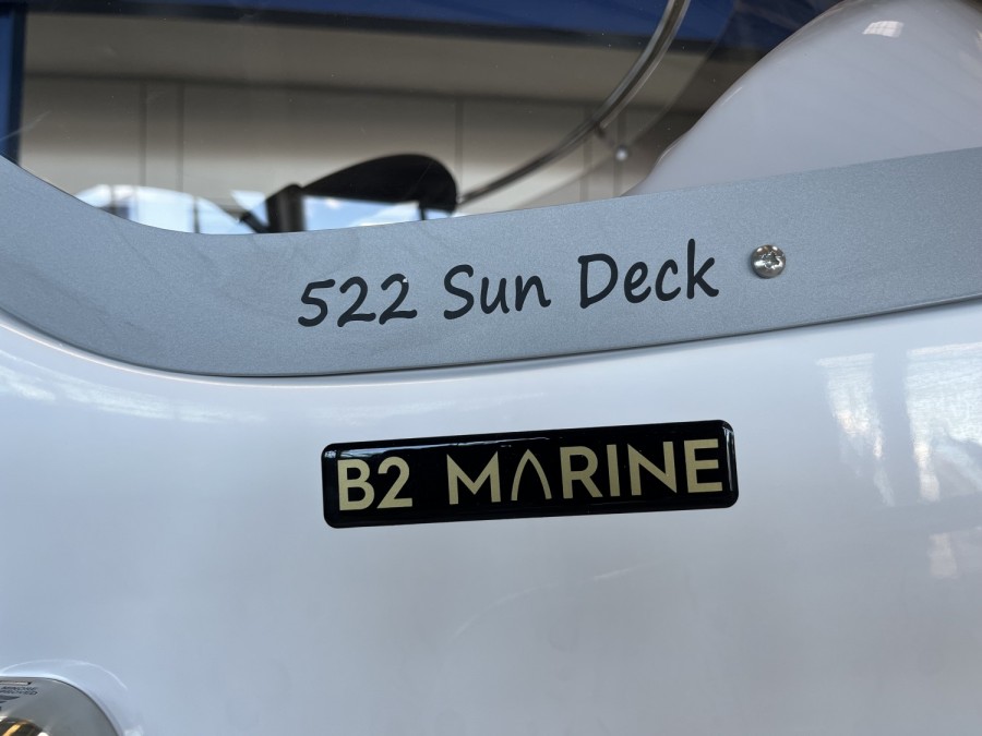 B2 MARINE CAP FERRET 522 SUN DECK - 12