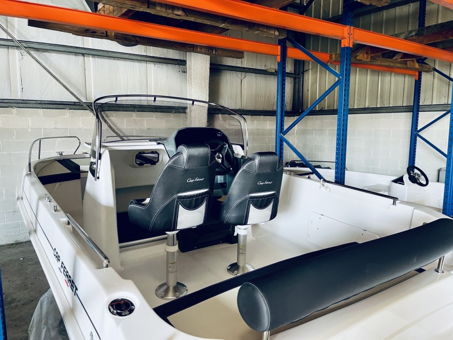 B2 MARINE CAP FERRET 702 OPEN SERIE 2 - 2