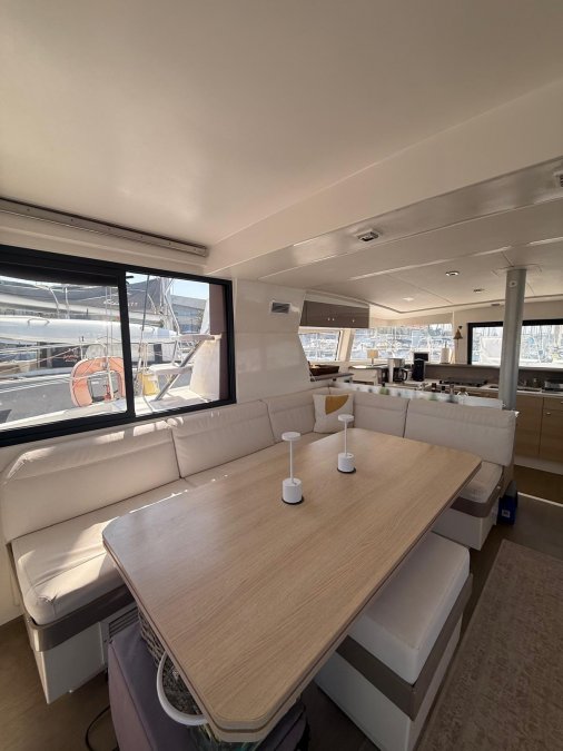 BALI CATAMARANS 4.1 - 28
