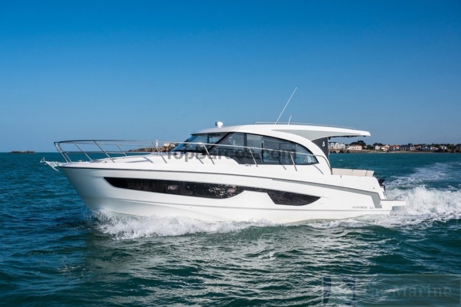Beneteau Antares 11