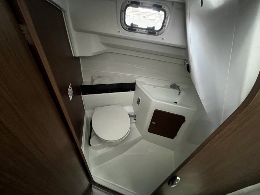 BENETEAU ANTARES 8 OB V2 - 15