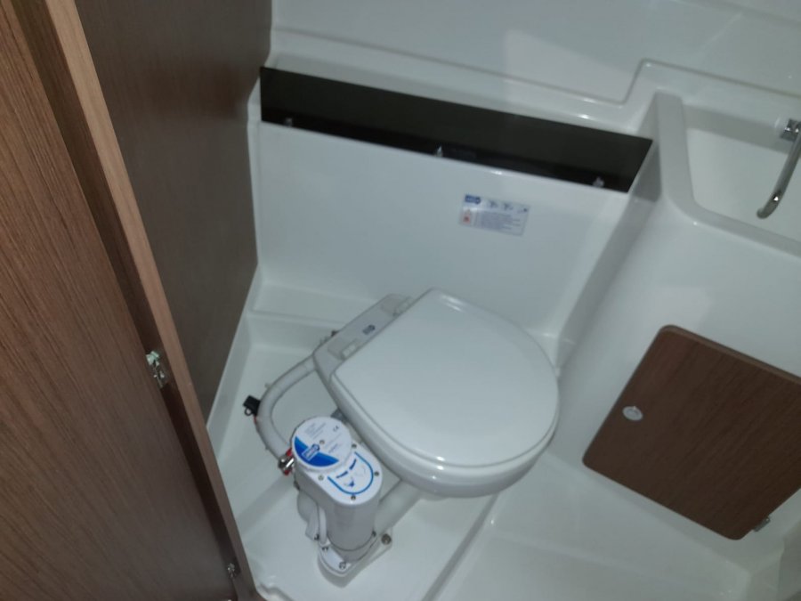 BENETEAU ANTARES 8 - 19