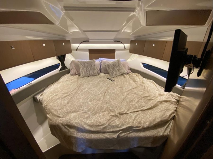 BENETEAU ANTARES SERIE 9 - 7