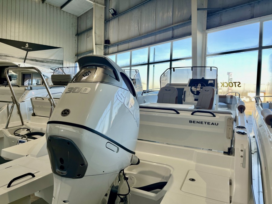BENETEAU FLYER 8 SPACEDECK V2 - 3