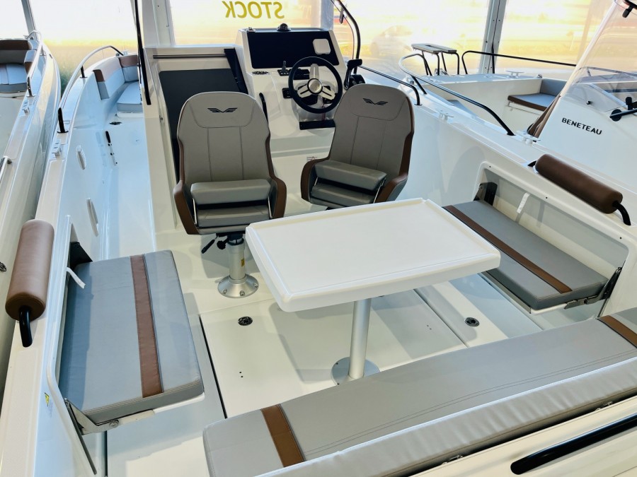 BENETEAU FLYER 8 SPACEDECK V2 - 5