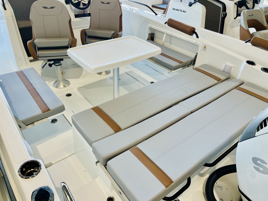 BENETEAU FLYER 8 SPACEDECK V2 - 7