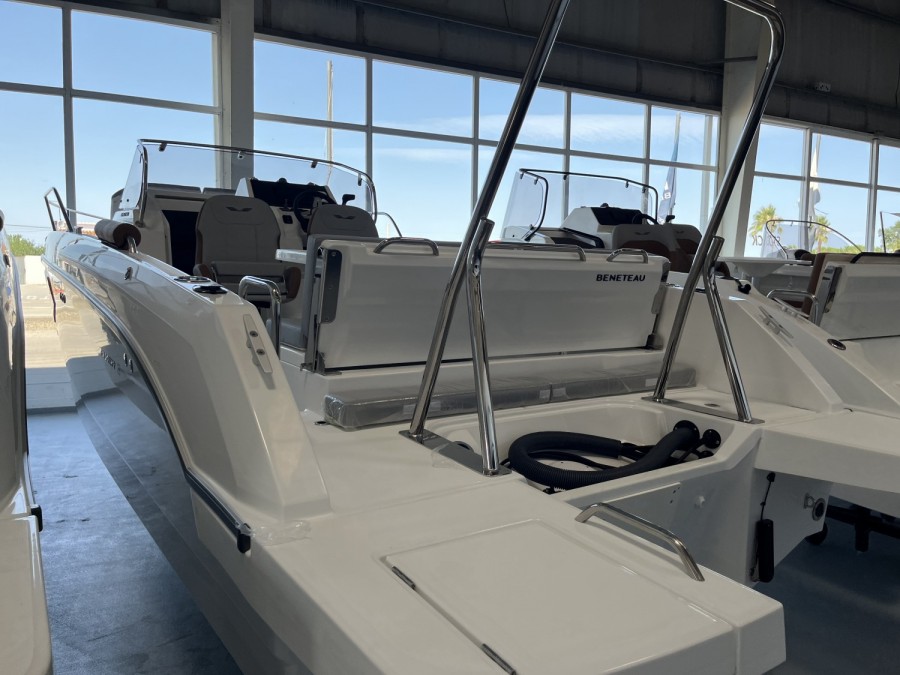 BENETEAU FLYER 8 SUNDECK V2 - 3