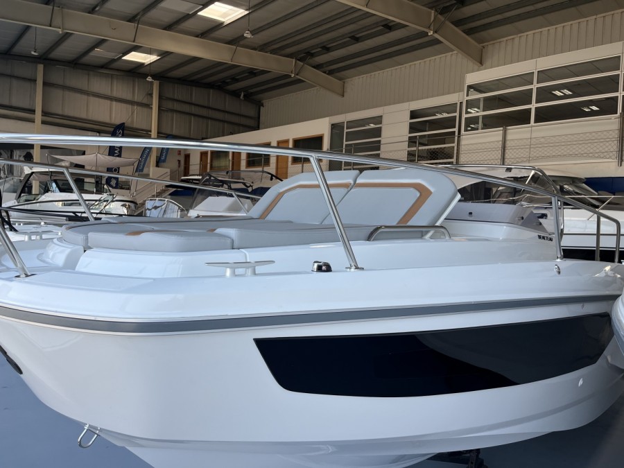 Beneteau Flyer 8 SUNdeck V2