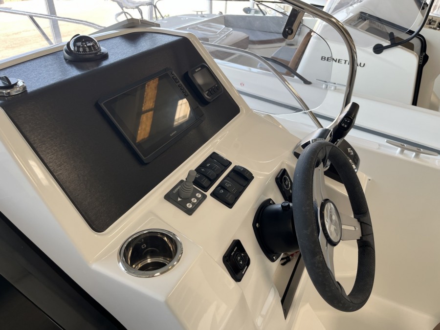 BENETEAU FLYER 8 SUNDECK V2 - 9