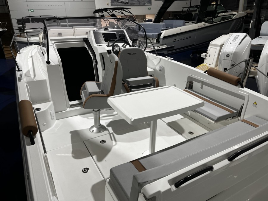 BENETEAU FLYER 8 SUNDECK V2 - 3