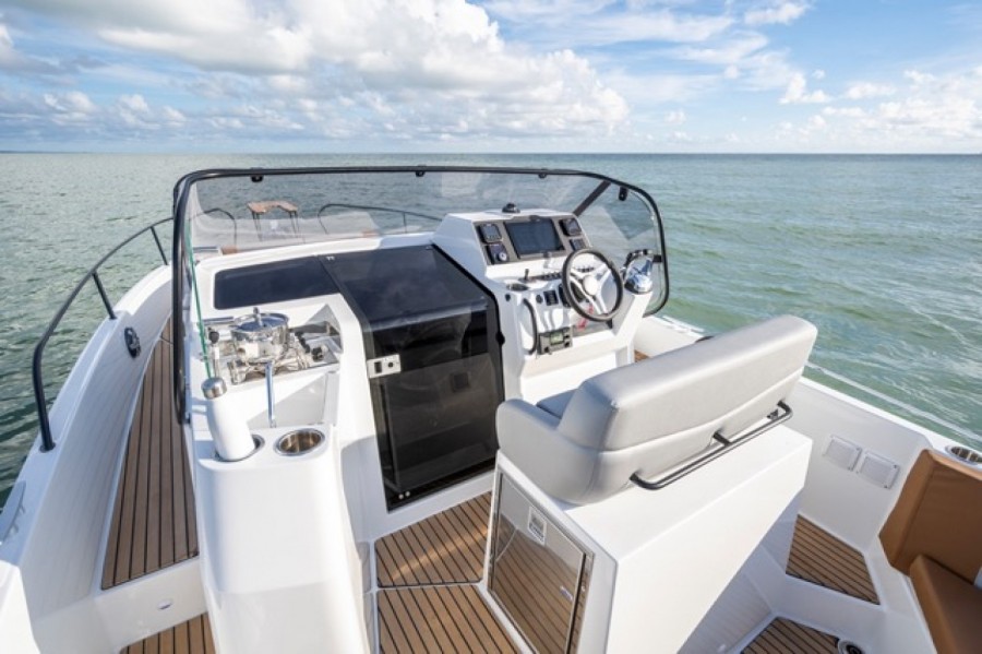 BENETEAU FLYER 9 SUNDECK - 8