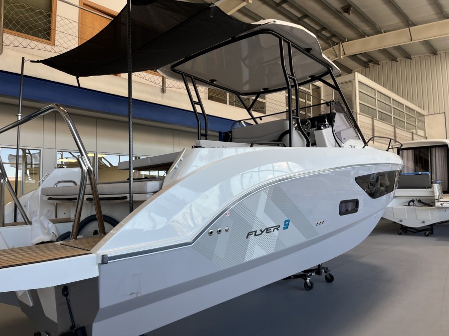 BENETEAU FLYER 9 SUNDECK - 3