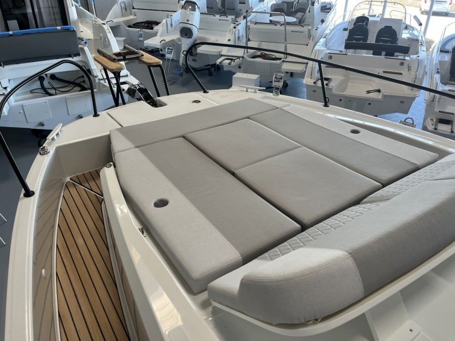 BENETEAU FLYER 9 SUNDECK - 4