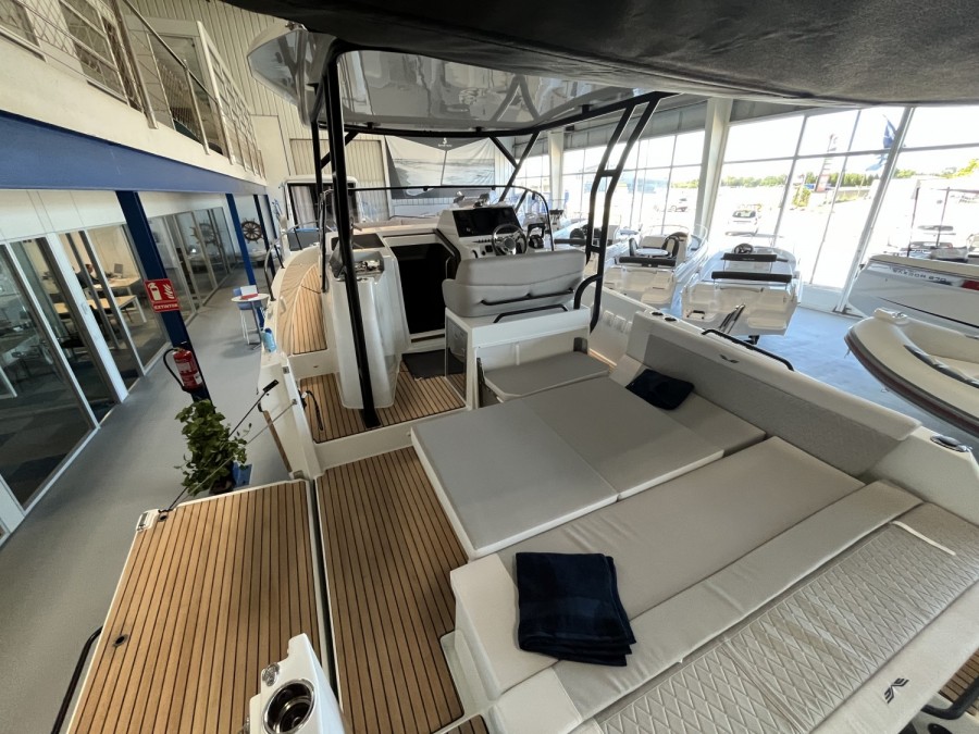 BENETEAU FLYER 9 SUNDECK - 11