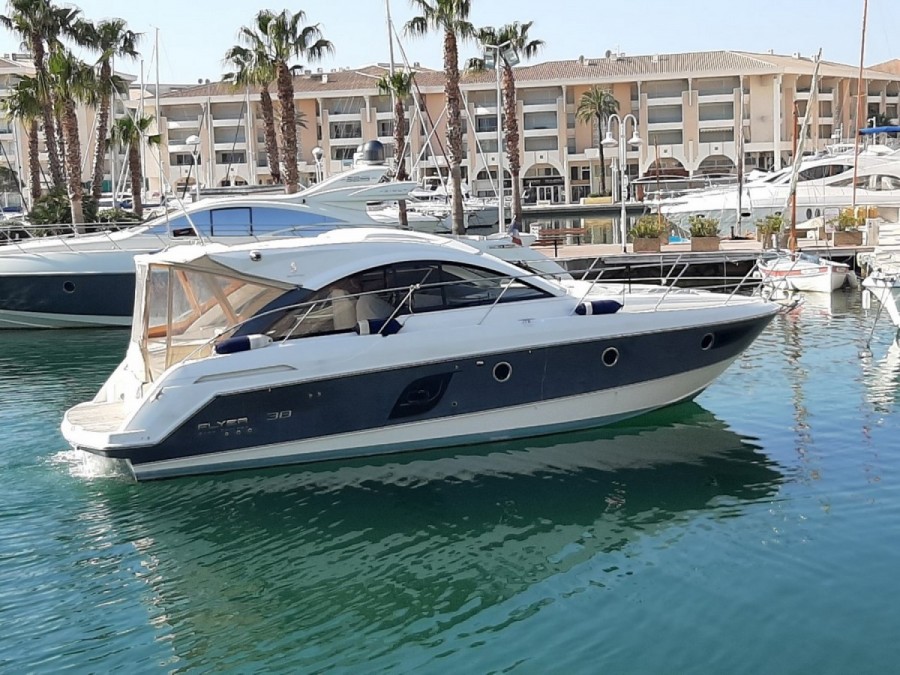 Beneteau Flyer Gran Turismo 38