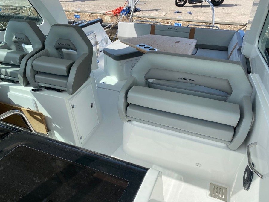 BENETEAU GRAN TURISMO 32 - 10