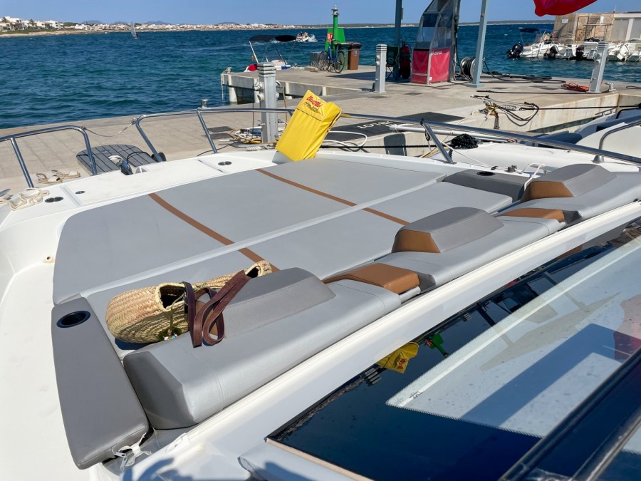 BENETEAU GRAN TURISMO 32 - 16