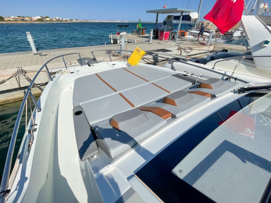 BENETEAU GRAN TURISMO 32 - 21