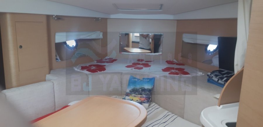 BENETEAU MONTE CARLO 32 - 10