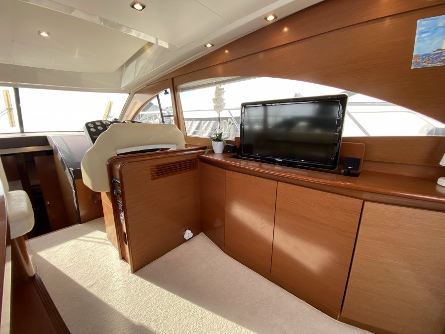 BENETEAU MONTE CARLO 47 FLY - 15