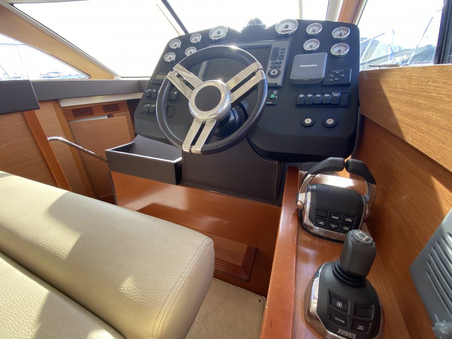 BENETEAU MONTE CARLO 47 FLY - 17