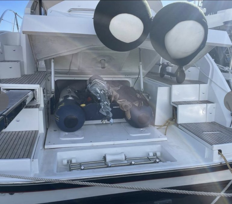 BENETEAU MONTE CARLO 47 FLY - 27