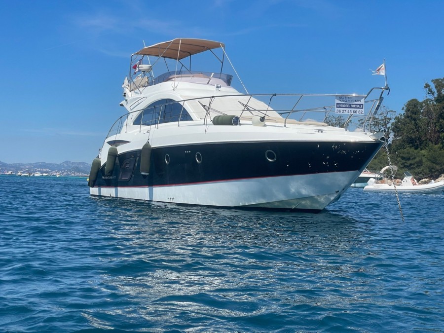 BENETEAU MONTE CARLO 47 FLY - 4