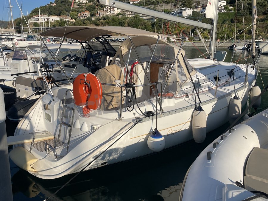 BENETEAU OCEANIS 311 - 12