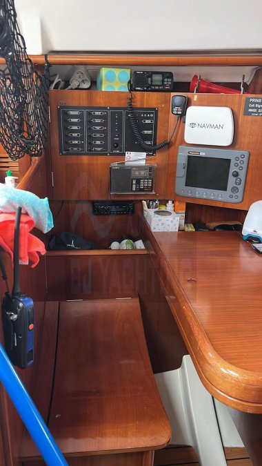 BENETEAU OCEANIS 361 - 8