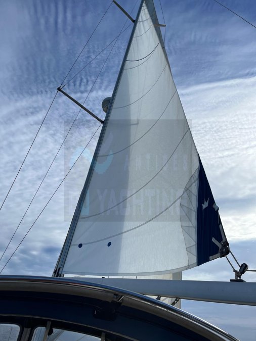 BENETEAU OCEANIS 361 - 18