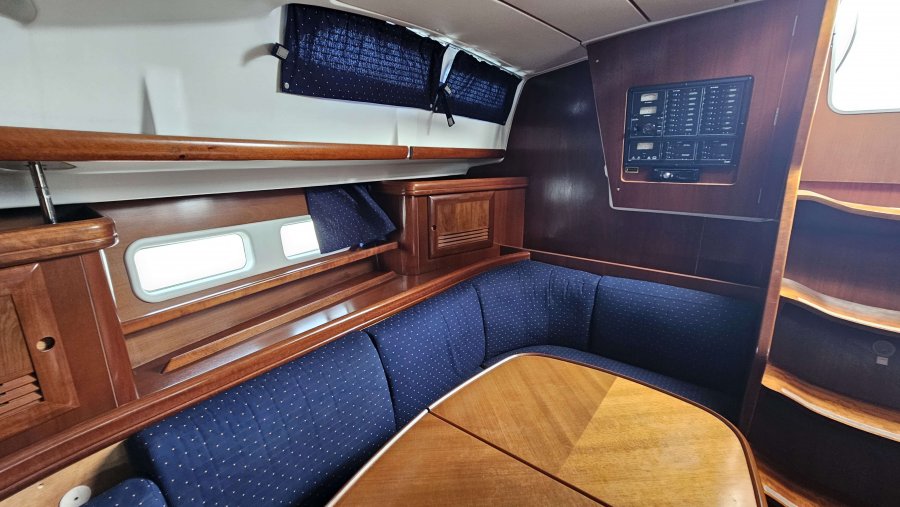 BENETEAU OCEANIS 42 CC - 2
