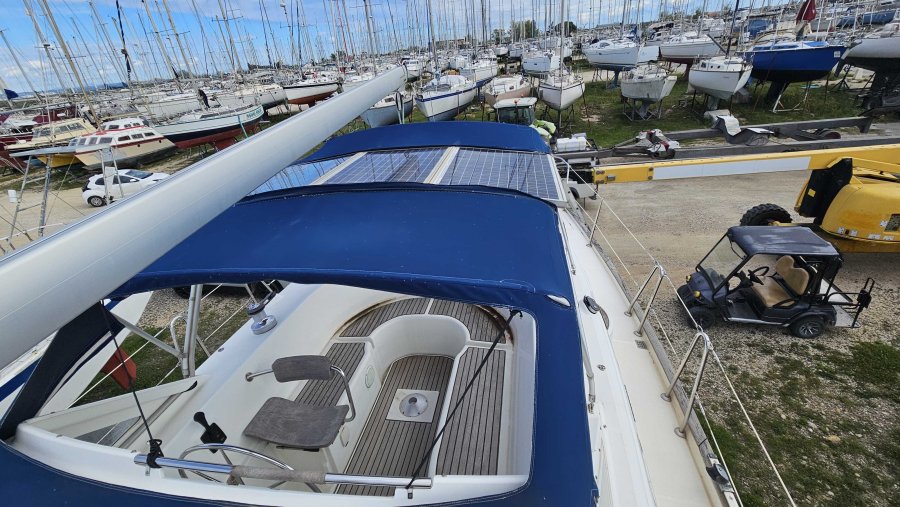 BENETEAU OCEANIS 42 CC - 11
