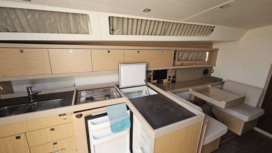 BENETEAU OCEANIS 45 - 11