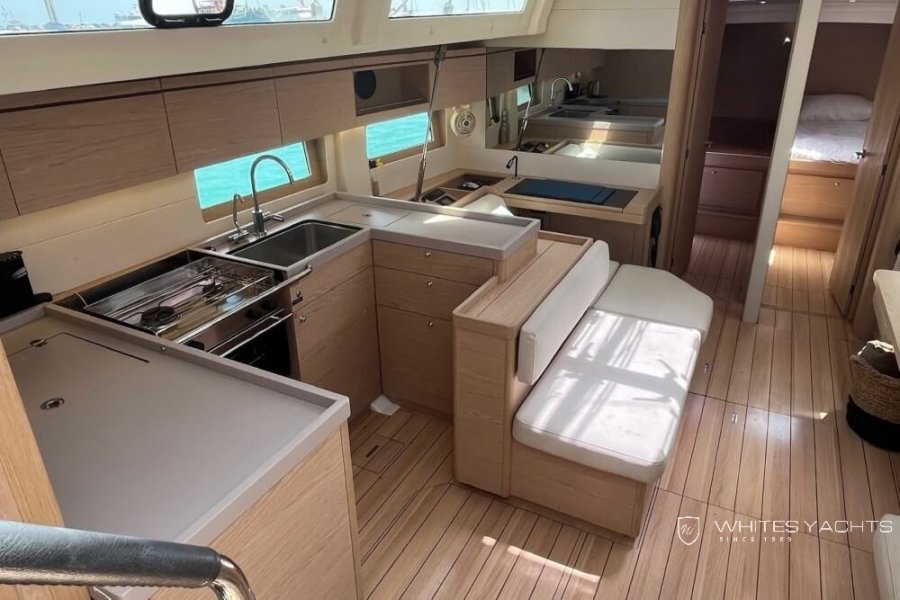 BENETEAU OCEANIS 51.1 - 11