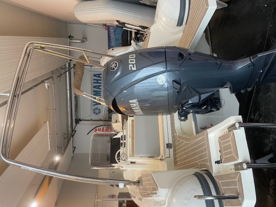 CAPELLI TEMPEST 700 - 4