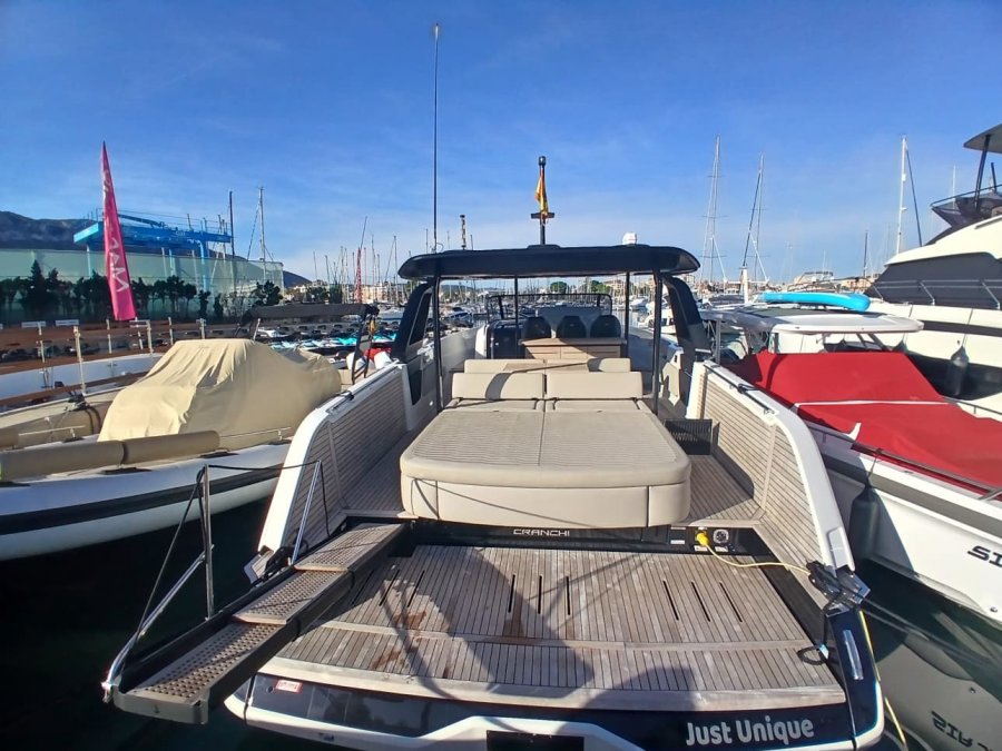 CRANCHI A46 LUXURY TENDER - 2