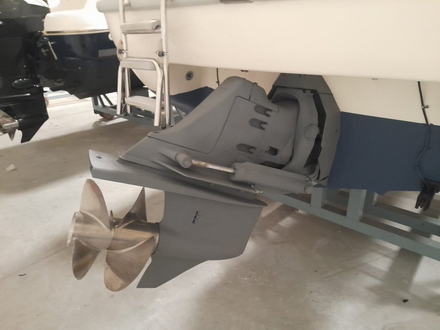 CRANCHI TURCHESE 24 - 8