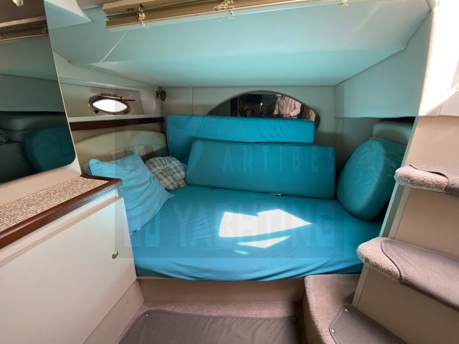 CRUISERS EXPRESS 3075 - 11