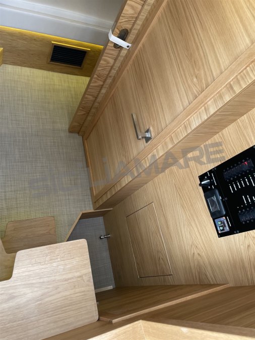 DE ANTONIO YACHTS D34 CRUISER - 15