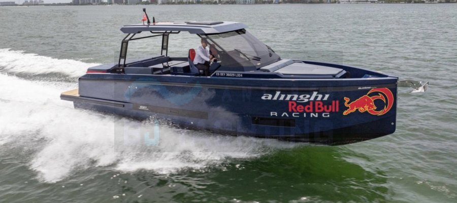 De Antonio Yachts D37